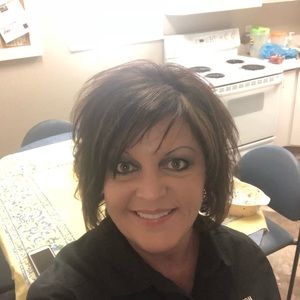 Meet your Posher, Raquel